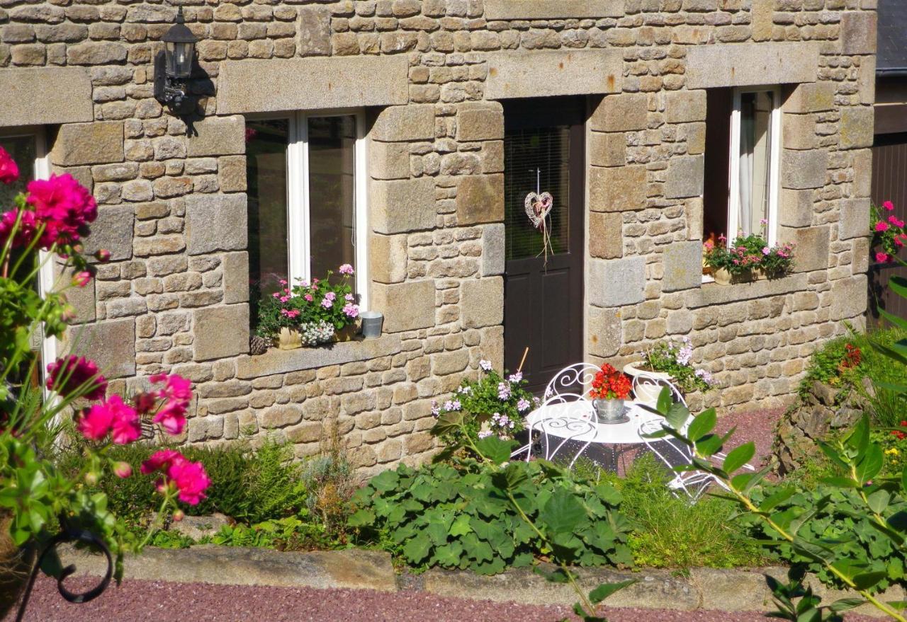 Le Petit Bois Normand Hotel Champ-du-Boult Exterior photo